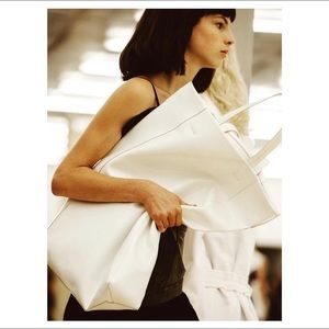 Céline Phoebe Philo S/S 2016 Jumbo XL Patent Tote